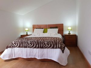 Lagoas Place-Serra